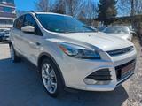Ford Escape 2.0 Titanium *Automatik*Leder*Xenon - Ford Escape mit Benzin-Antrieb: Automatik