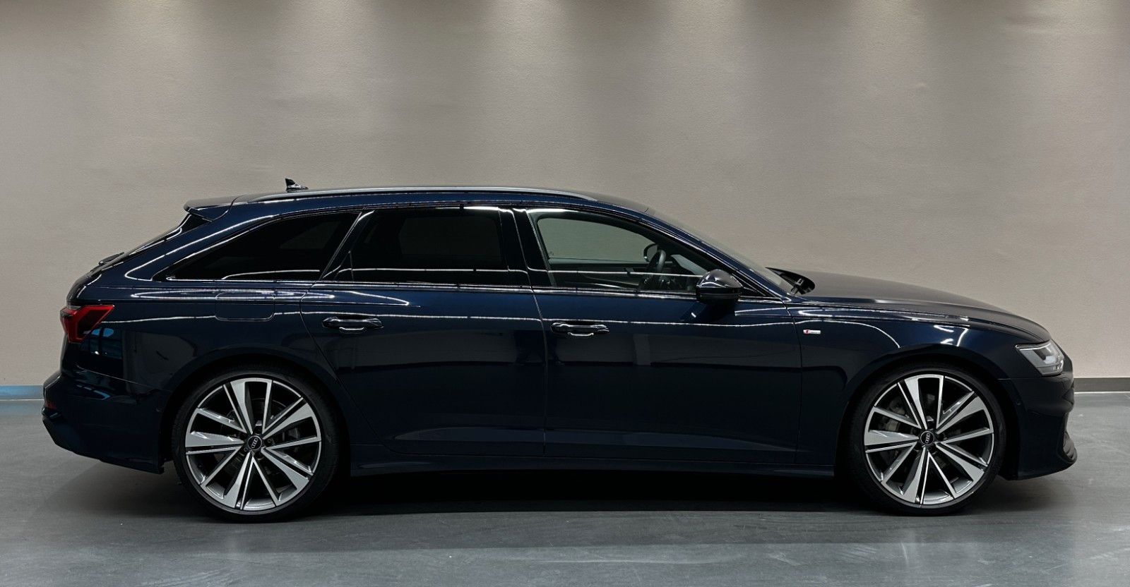 Audi A6 Avant 55 TFSI quattro S-Line 1.HD STHZ AHK foto 6