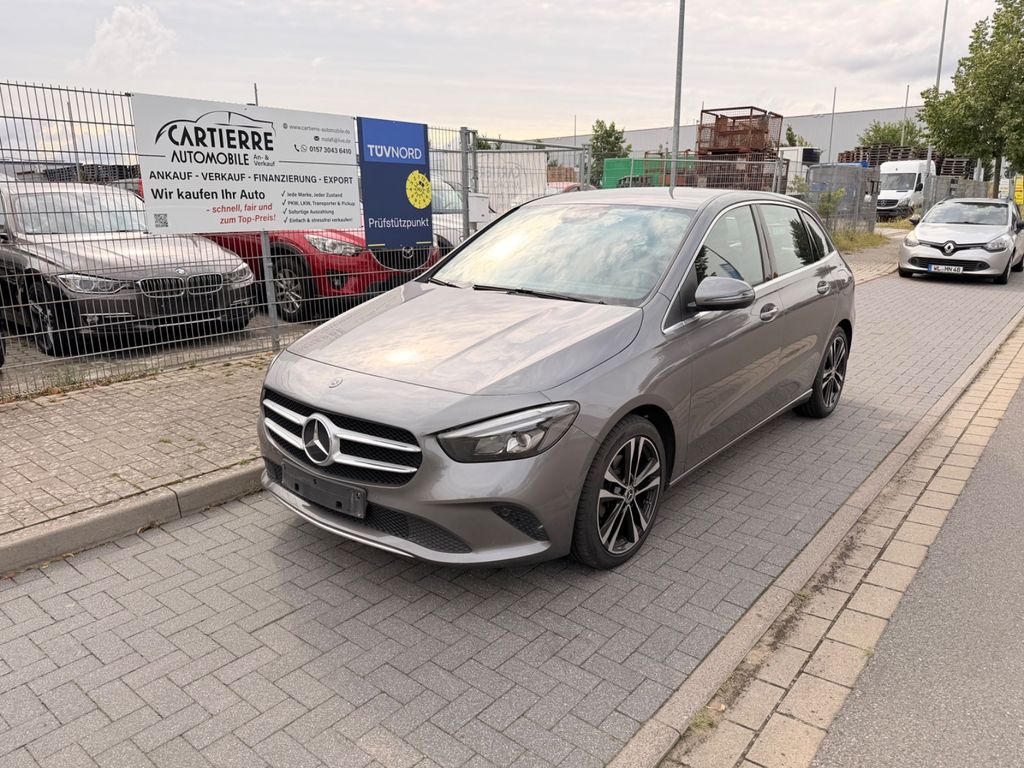 Image of Mercedes-Benz B 200