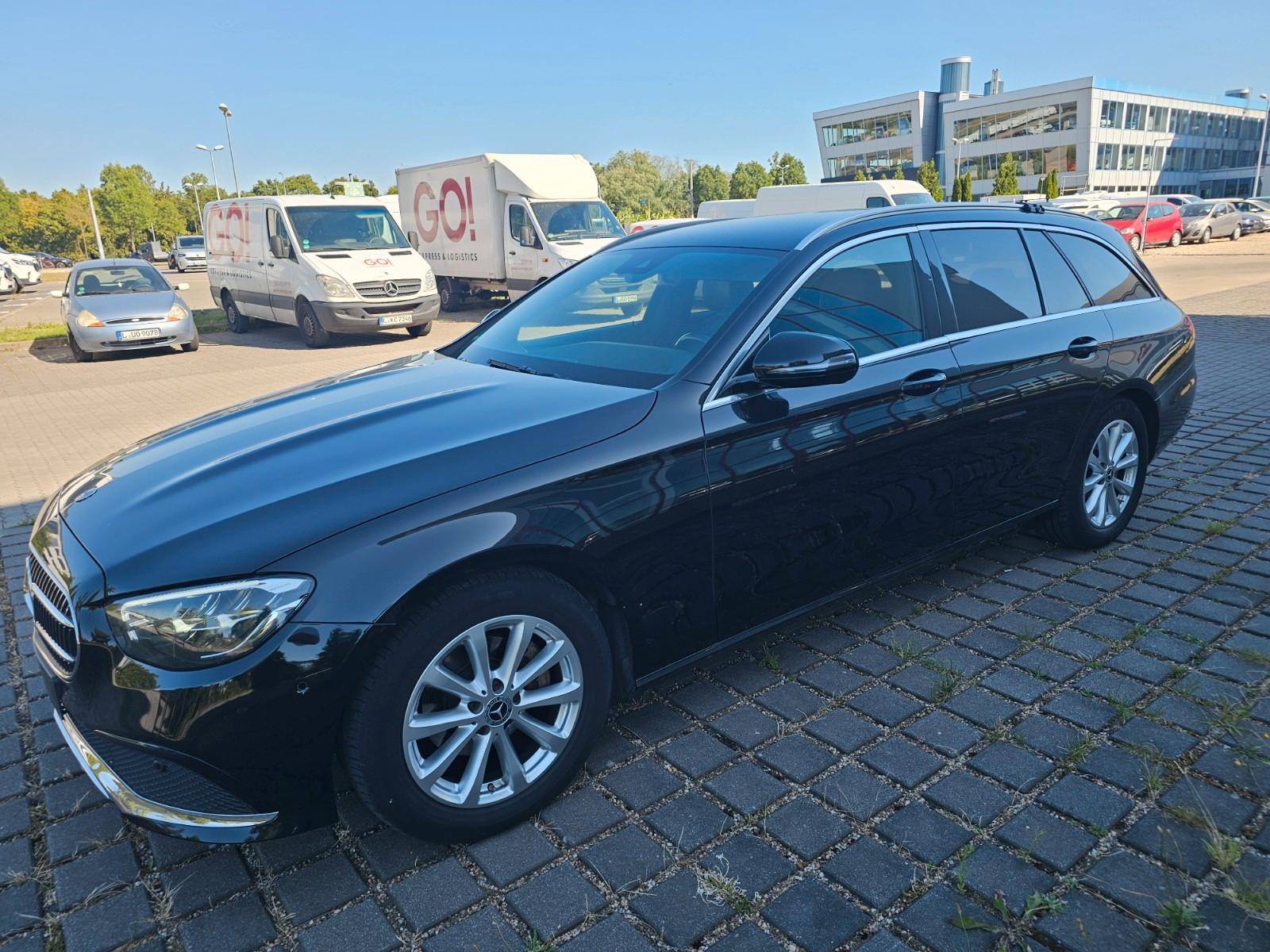 Mercedes-Benz E 200 Automatik LED Kombi