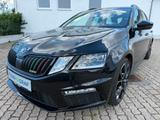 Skoda Octavia RS 2.0 TDI DSG 4x4 ACC AHK eHECK PANO - Skoda Octavia: Schwarz, RS