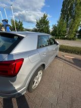 Audi Q2 35 TDI S tronic sport sport - Audi Q2 von privat