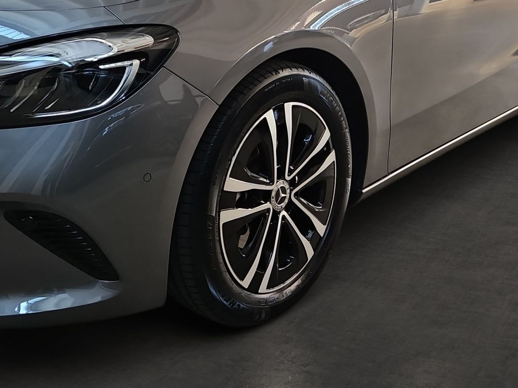 Fahrzeugabbildung Mercedes-Benz B 200 Progressive AHK LED Tempomat SpurH KAM DAB