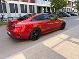 Mercedes-Benz E 400 4MATIC Autom.  *BURMESTER* *PANORAMADACH* - Mercedes-Benz E 400: Coupe