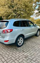 Hyundai Santa Fe - Hyundai SANTA FE in Magdeburg