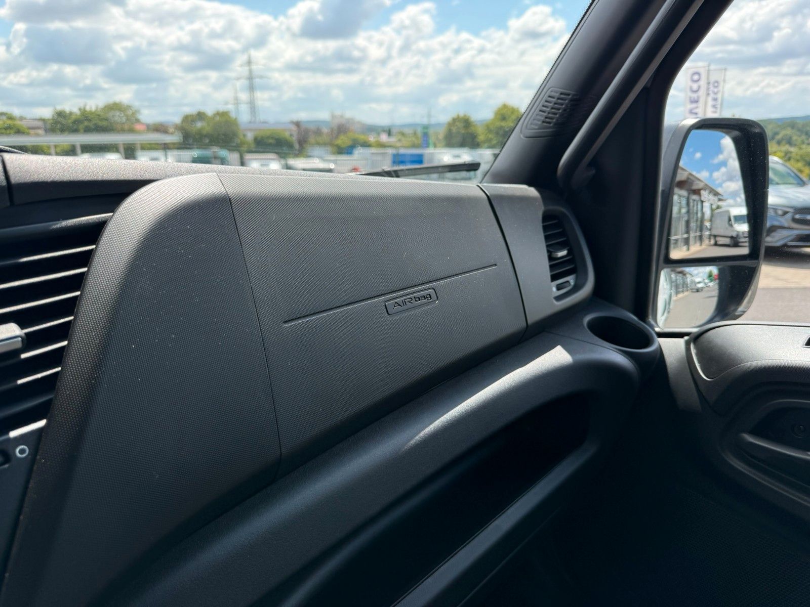 Fahrzeugabbildung Iveco 35S18H D Pritsche *R 3750 mm*AHK*Automatik*