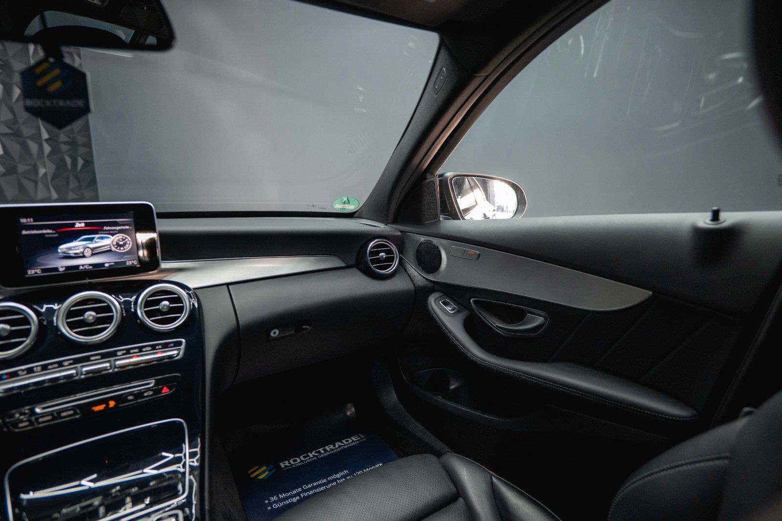 Fahrzeugabbildung Mercedes-Benz C 400 T 4Matic AMG Night-Edition *LED*19%*