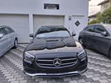 Mercedes-Benz E 220 d T Modell AVANTGARDE Top gepflegt - gebrauchte Mercedes-Benz E 220 aus dem Jahr 2021