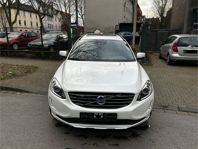 Volvo XC60 Summum AWD*BLIS*PANORAMA*ABSTANDSWARNER*