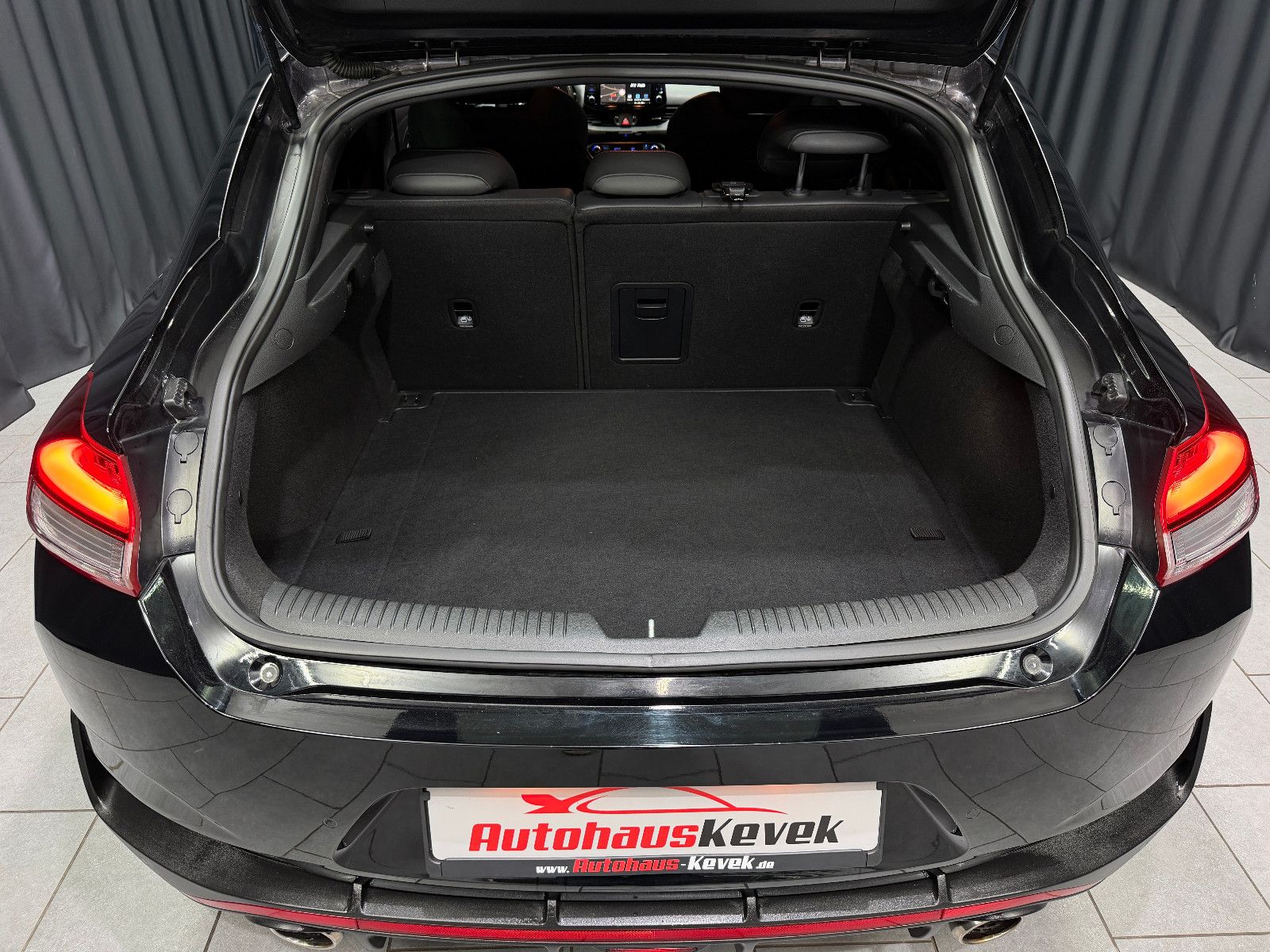 Fahrzeugabbildung Hyundai i30 Fastback N Performance|SCHALTER|PDC|NAVI