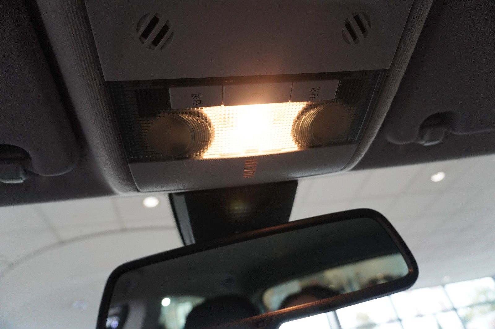Fahrzeugabbildung Opel Corsa E 1.4 120 JAHRE 5-TÜR NAVI/SHZ/PDC/TEMP.