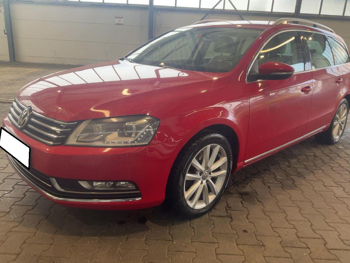 Volkswagen Passat Variant Highline AHK Navi Cam Scheckheft