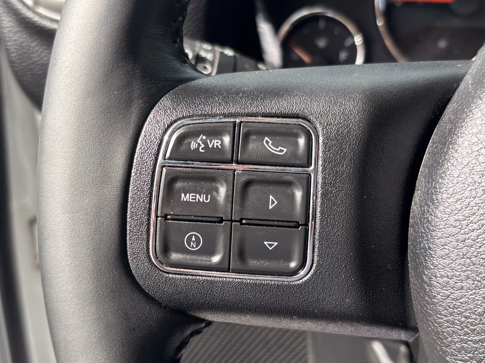 JEEP WRANGLER UNLIMITED RUBICON 2.8 CRD 200ch 4X4 - BVA - GPS - TOIT RIGIDE - SIÈGES CHAUFFANTS - JANTES ALLIAGE