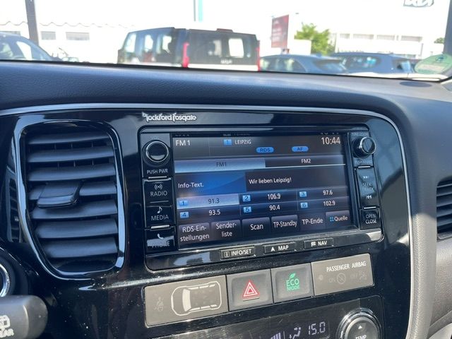 Fahrzeugabbildung Mitsubishi Outlander PHEV Top 4WD 360° AHK Leder DAB Schieb