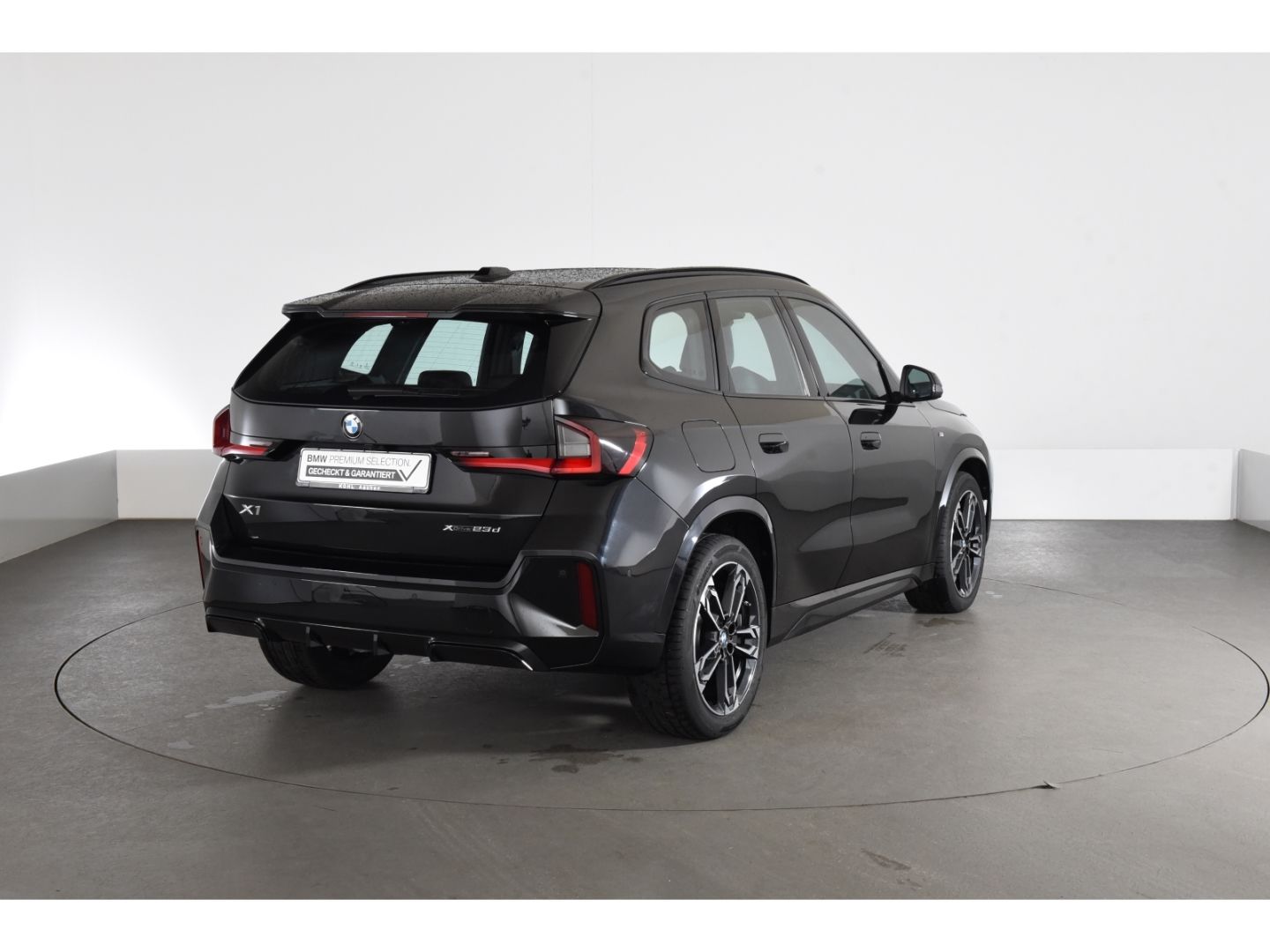 BMW X1 xDrive 23d M Sport Anhängerkupplung Head Up foto 4