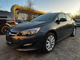 Opel Astra J Lim. 5-trg. Active+PDC+Sitzheiz+Klima - gebrauchte Opel Astra aus dem Jahr 2013