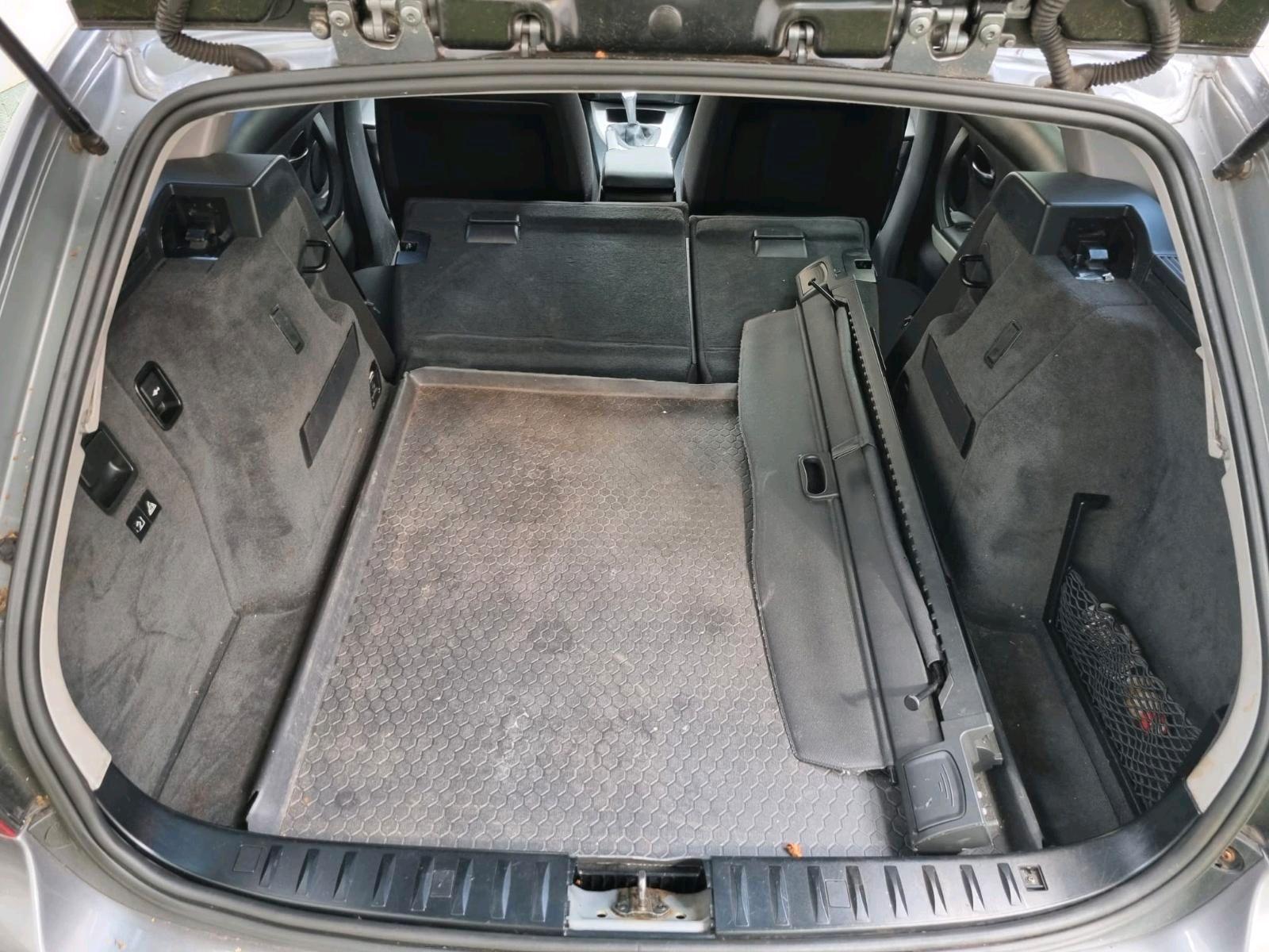 BMW 318 2009 — photo 8
