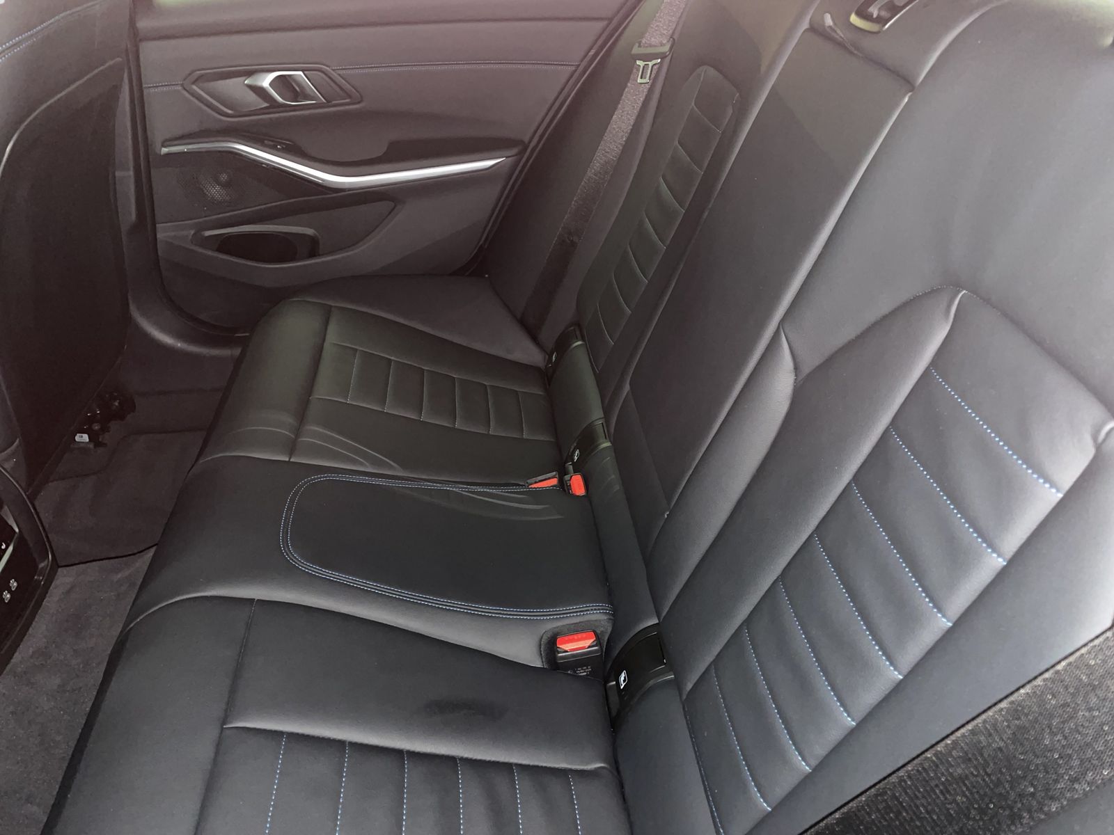 BMW 330 - Bild 13