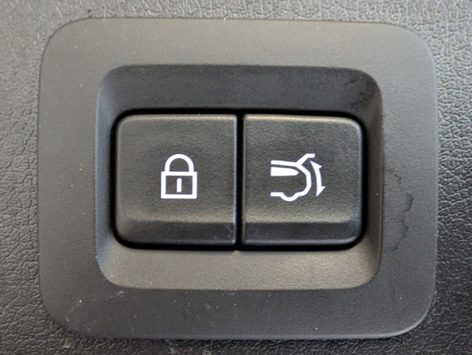 MAZDA CX-80 3.3L E-SKYACTIV D 254 HOMURA+ 7-Sitze Pano - Image 19