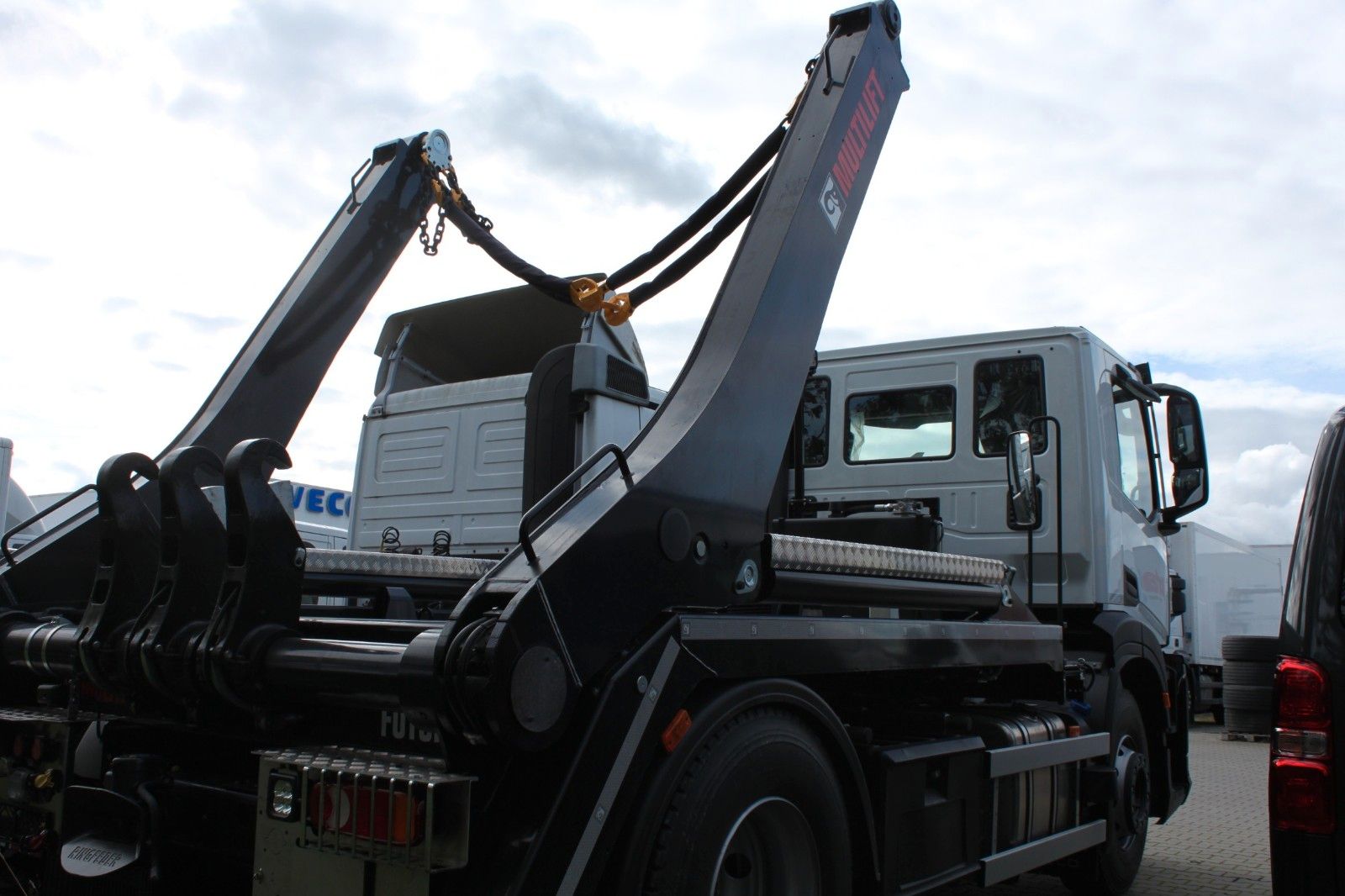 Fahrzeugabbildung Iveco X-Way AD200X40/P ON