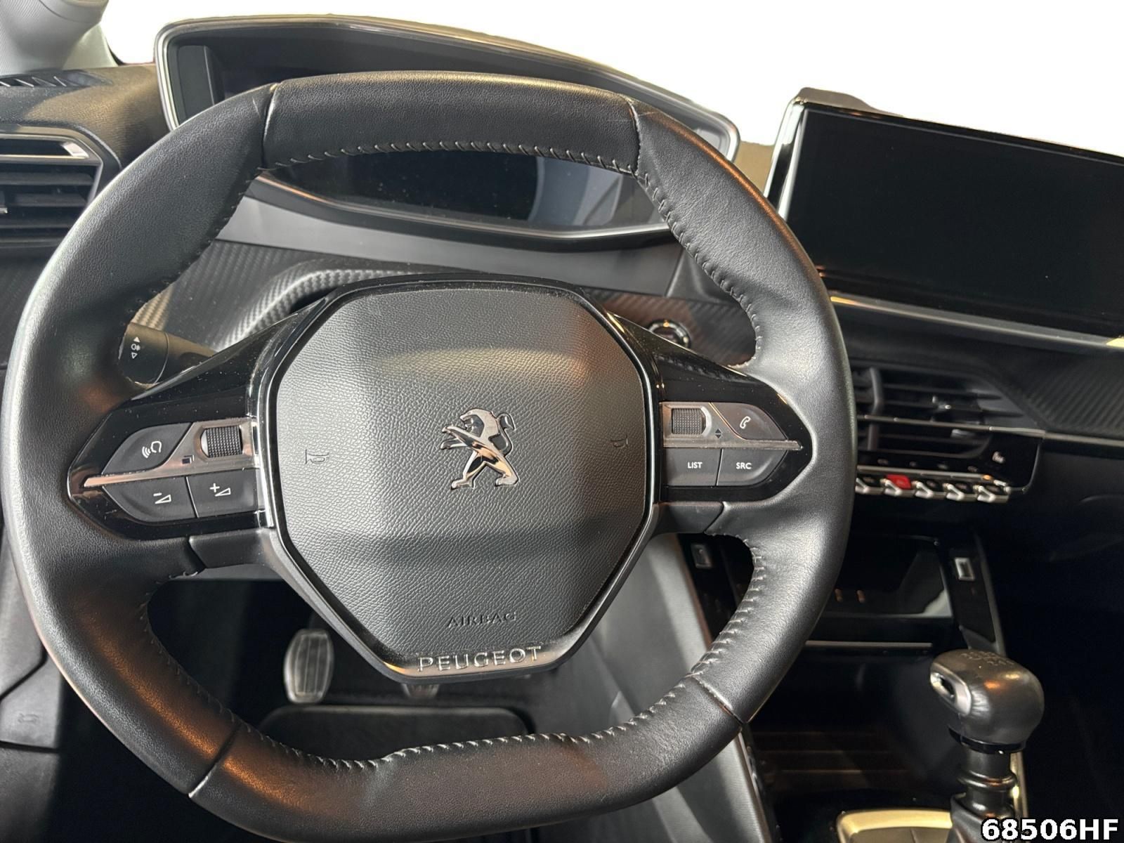 Fahrzeugabbildung Peugeot 208 Allure +SHZ+ALLWETTER+CARPLAY+LED+KEYLESS+