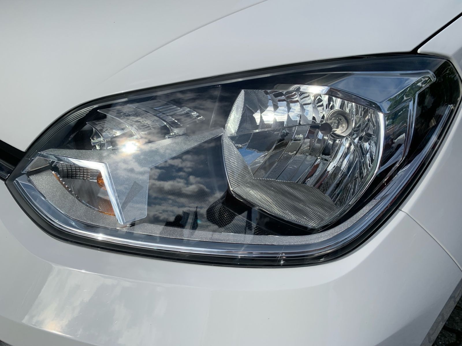 Fahrzeugabbildung Volkswagen up! 1.0 BMT move up! Sitzheizung 1Hd