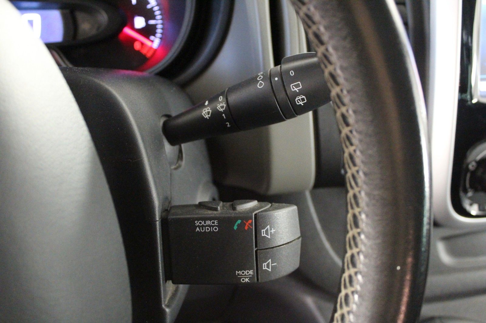 Fahrzeugabbildung Renault Trafic Grand dCi 145 Passenger *Navi*AHK*