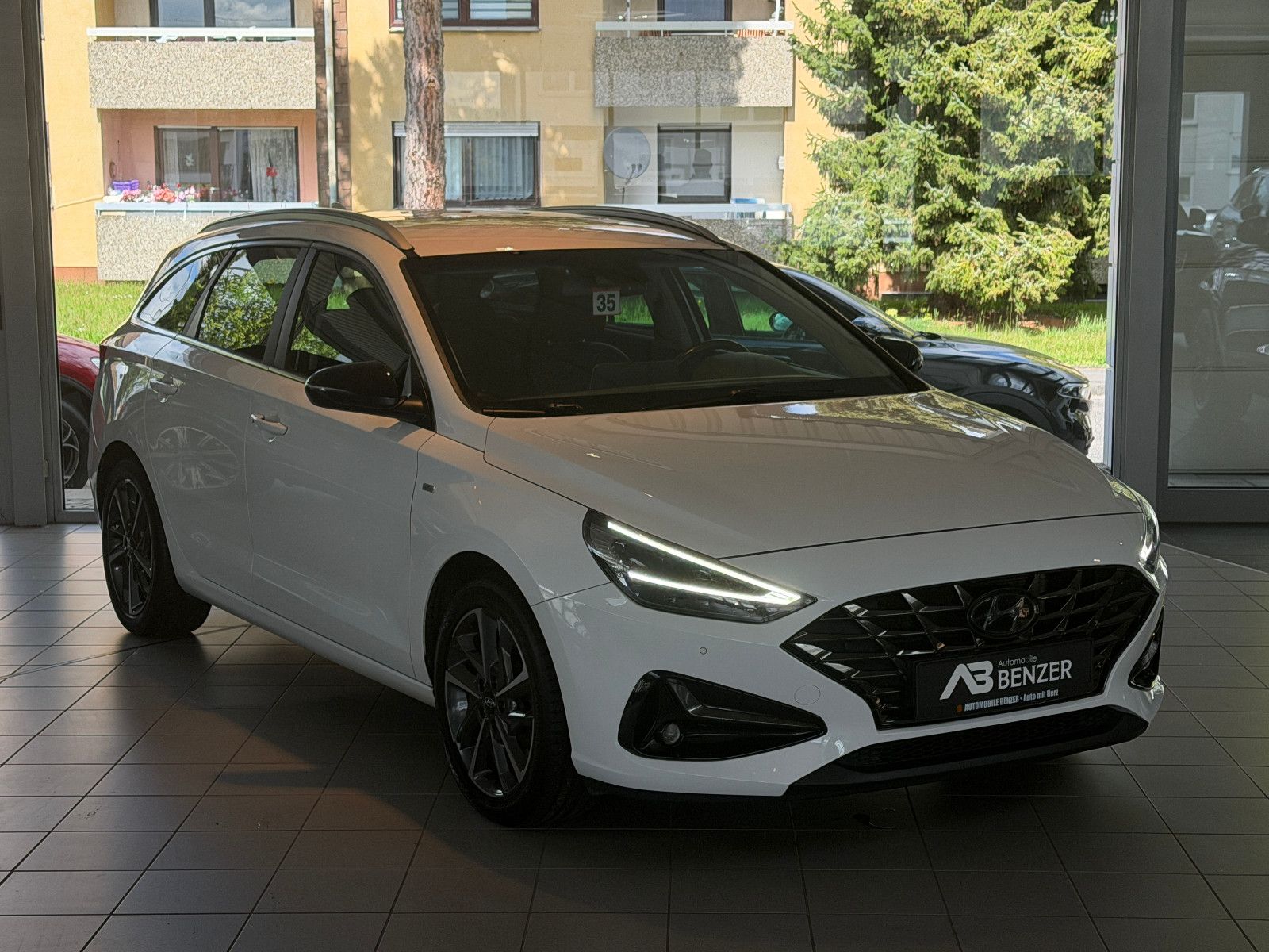 Fahrzeugabbildung Hyundai i30 Prime CW /AUTOMATIK/MEMORY/LEDER/HEIZ-LENKR