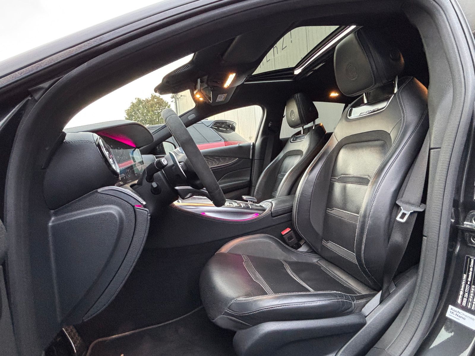 Fahrzeugabbildung Mercedes-Benz AMG GT 4-trg. 63 S 4Matic+/AERO-KIT/PANO/MASSAGE