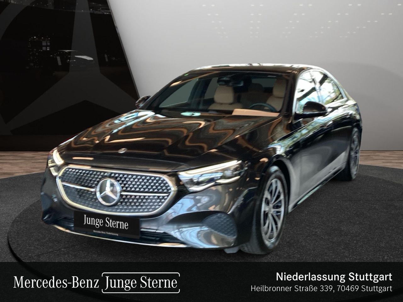 Mercedes-Benz E 220 d Avantgarde Adv. PANO AHK DIGI 360° foto 2