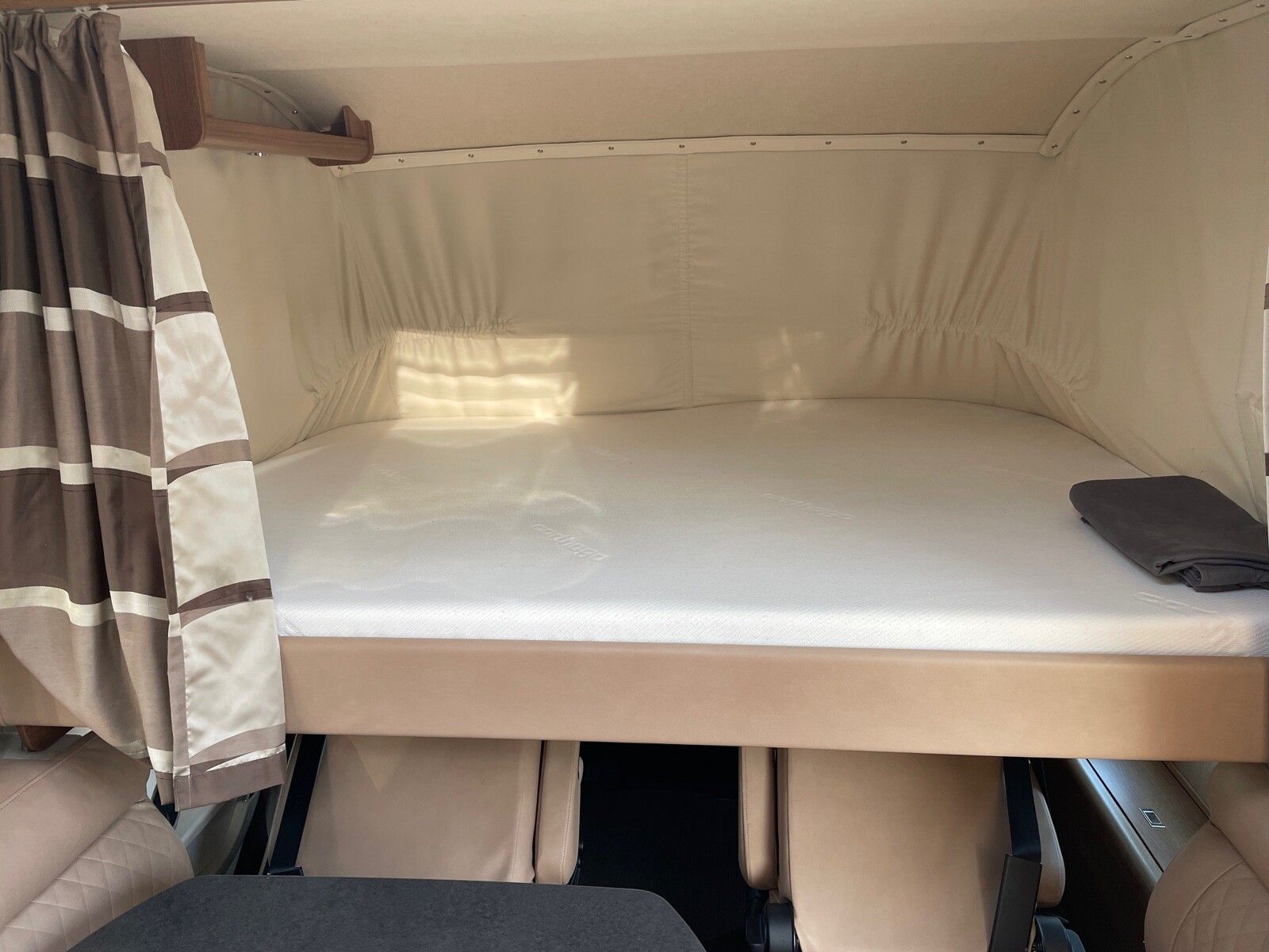 Fahrzeugabbildung Carthago c-tourer I 142