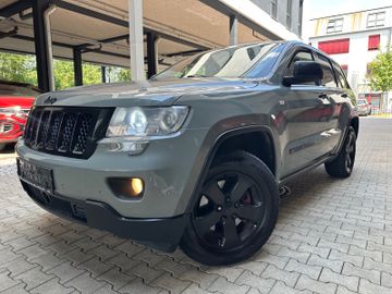 Jeep Grand Cherokee - 9