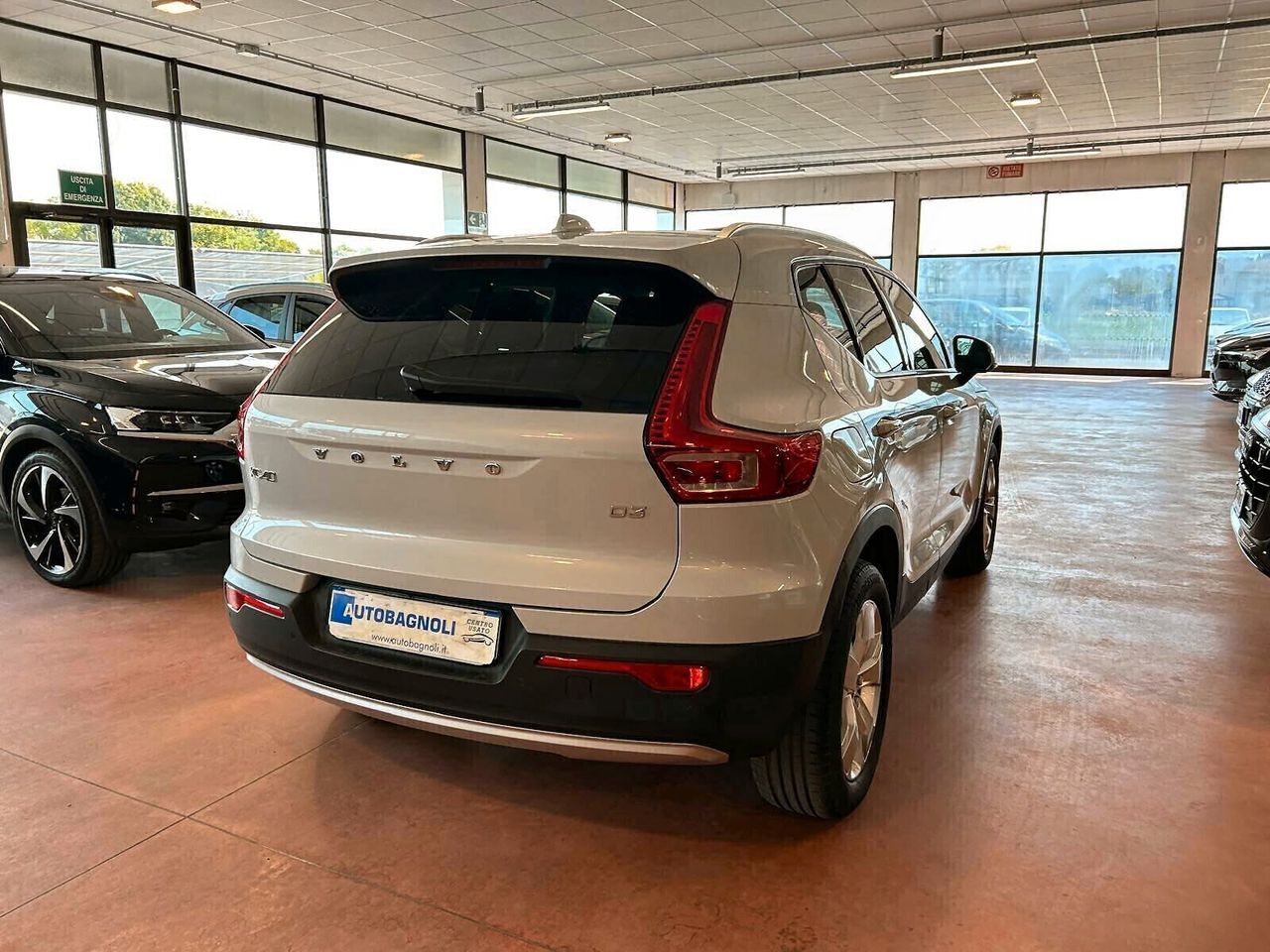 Volvo XC40 MOMENTUM PRO D3 Geartronic imagem 3