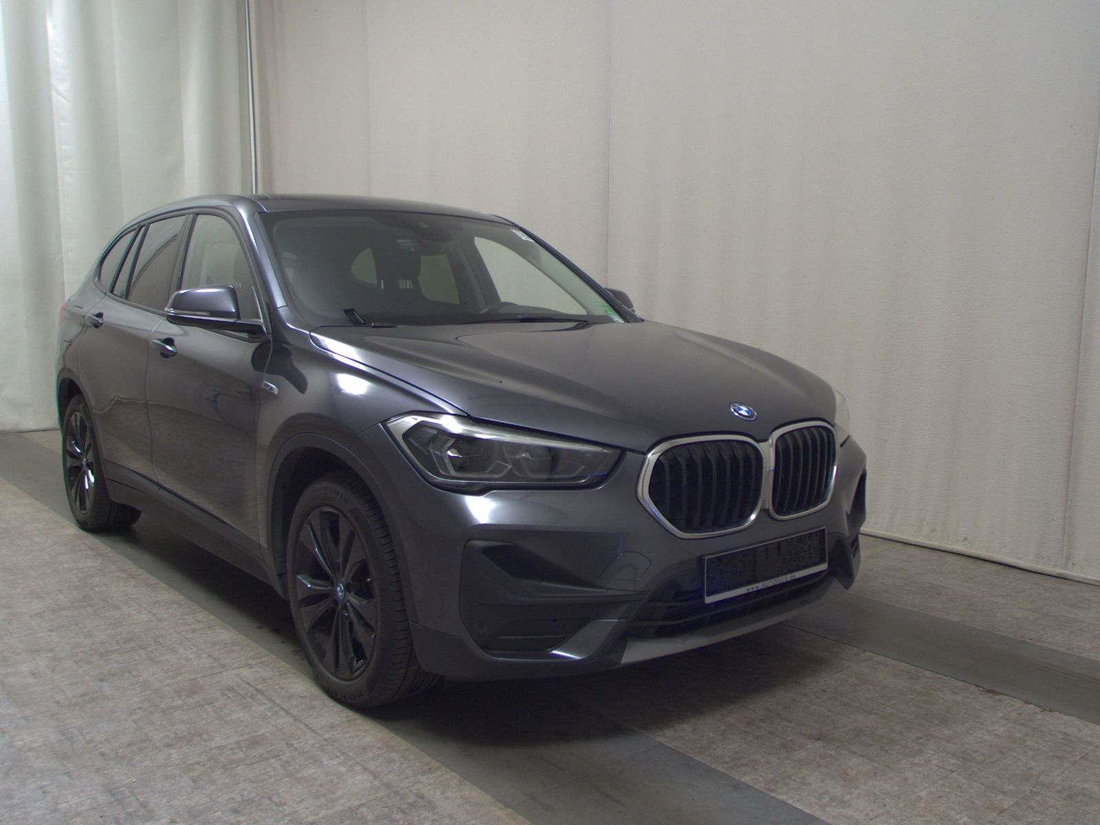 BMW X1 xDrive25e Advantage Navi LED RfK AHK Tempomat imagem 3