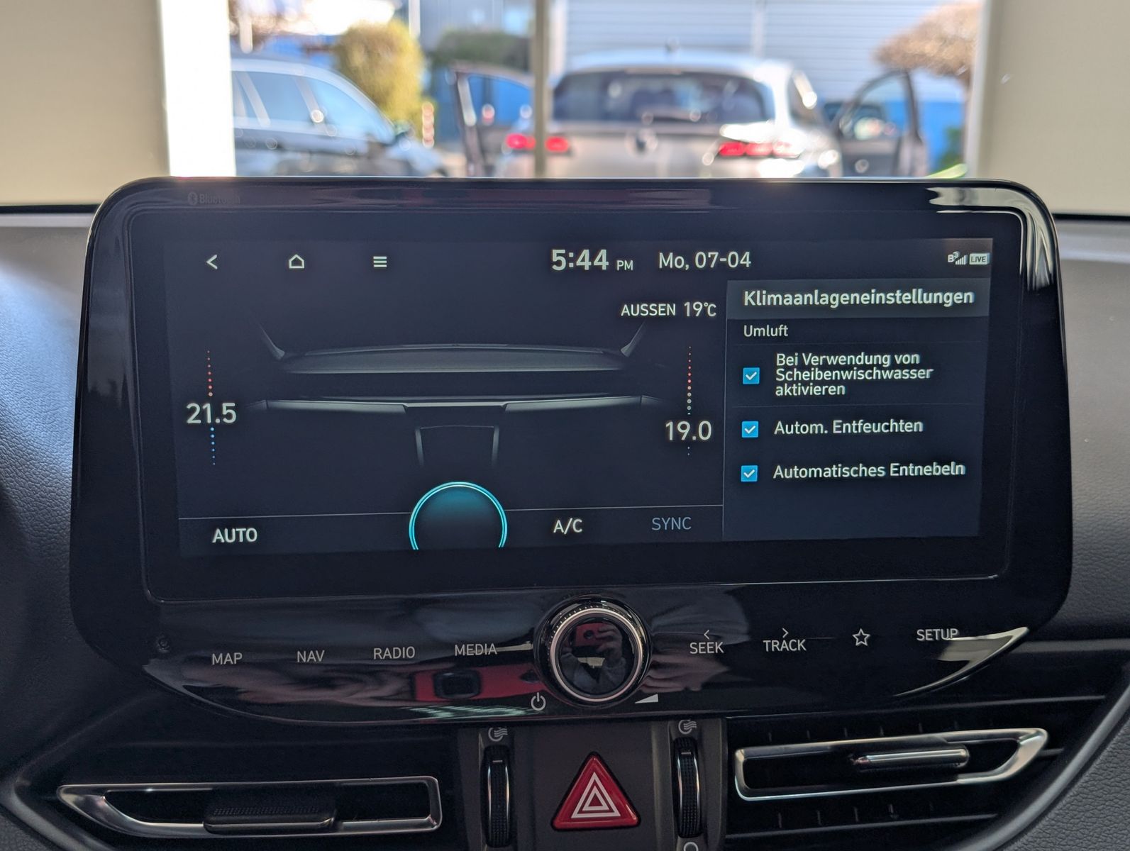 Fahrzeugabbildung Hyundai i30 N Line Mild-Hybrid LED TEMP CARPLAY KAM PANO