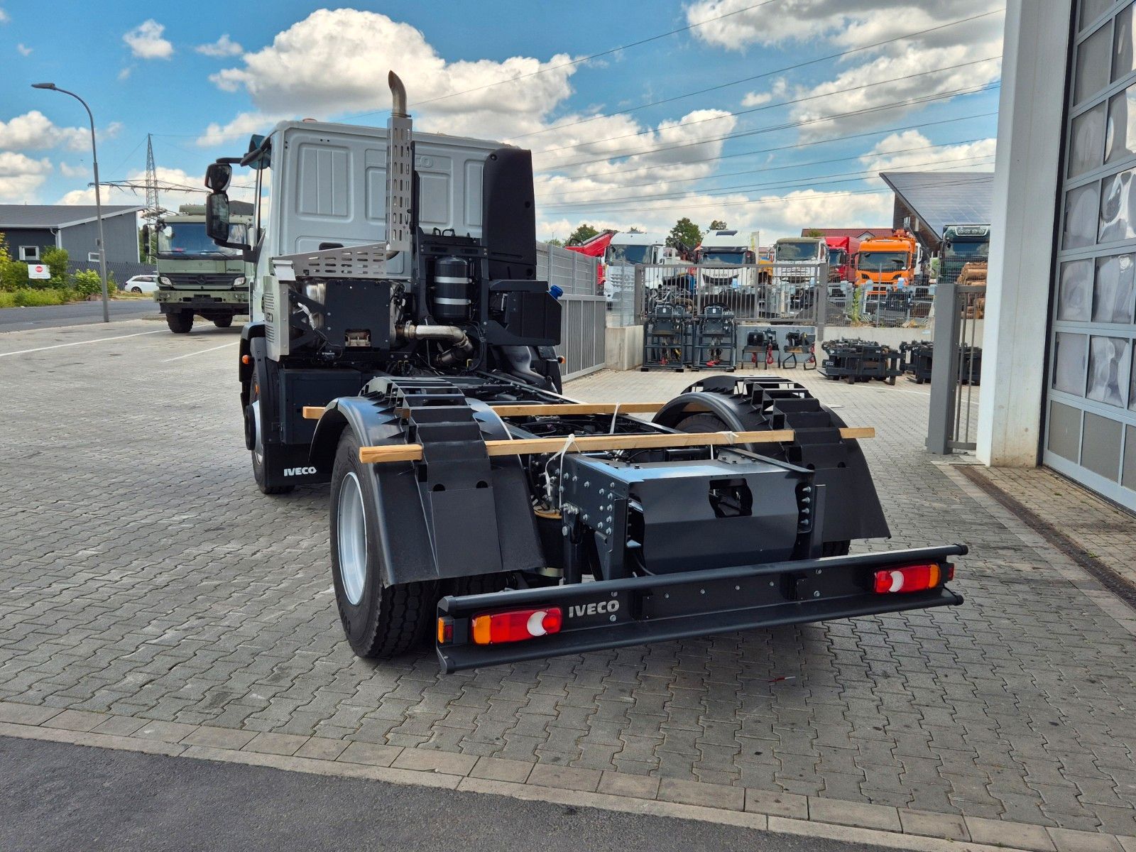 Fahrzeugabbildung Iveco Eurocargo ML160E25/P EVI_E 4x2 RHD Rechtslenker