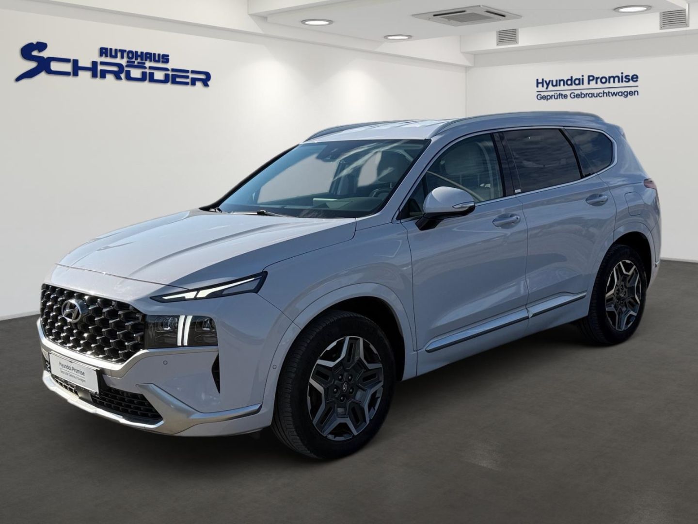 Fahrzeugabbildung Hyundai SANTA FE Signature Plug-In Hybrid Plug-in-Hybrid