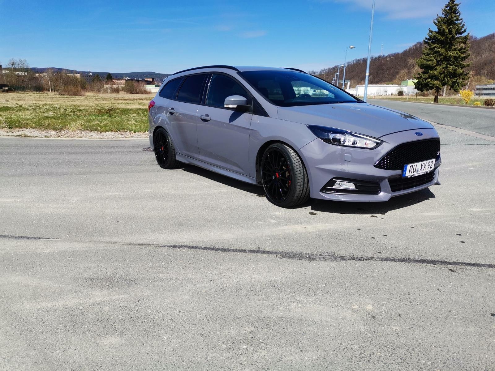 Ford Focus 2015 — двигун 1.997 cm³, 185 HP (136kW)