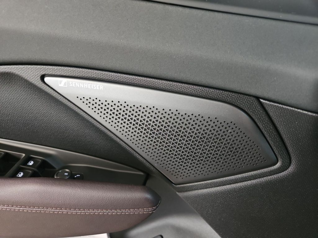 Fahrzeugabbildung CUPRA Terramar ACC Matrix 360 HUD Sound