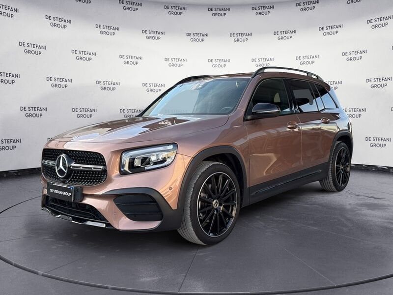 Image of Mercedes-Benz GLB 200