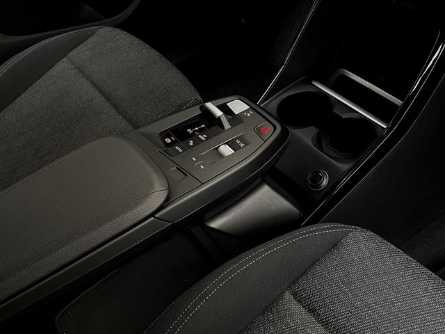 Foto Nummer 10: BMW 230e xDrive