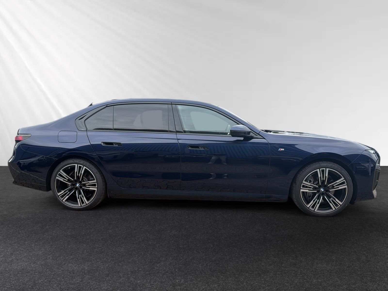 BMW 750 - Bild 2