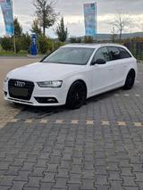 Audi A4 B8 Kombi 2.0 TDI  Facelift - Audi A4 aus 2012: Facelift