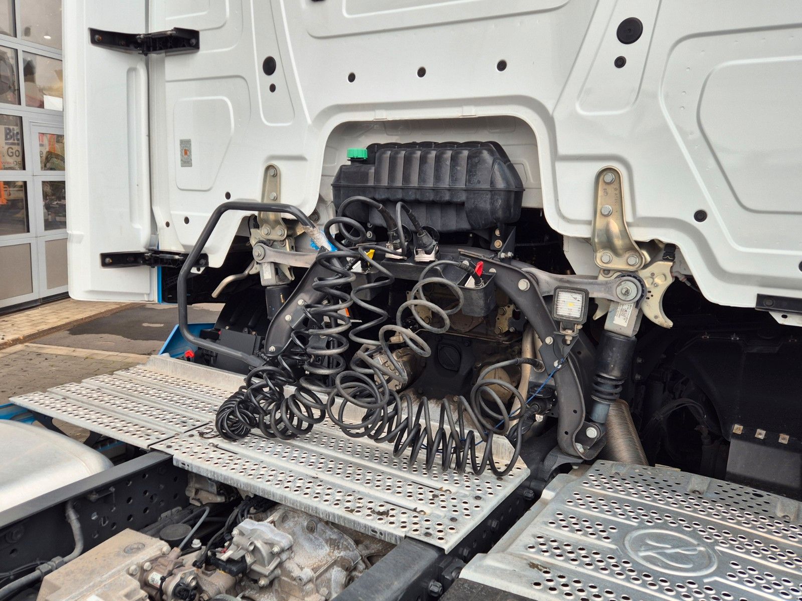 Fahrzeugabbildung Mercedes-Benz Actros 1845 LS Öl-Retarder Navi PPC 2x Bett