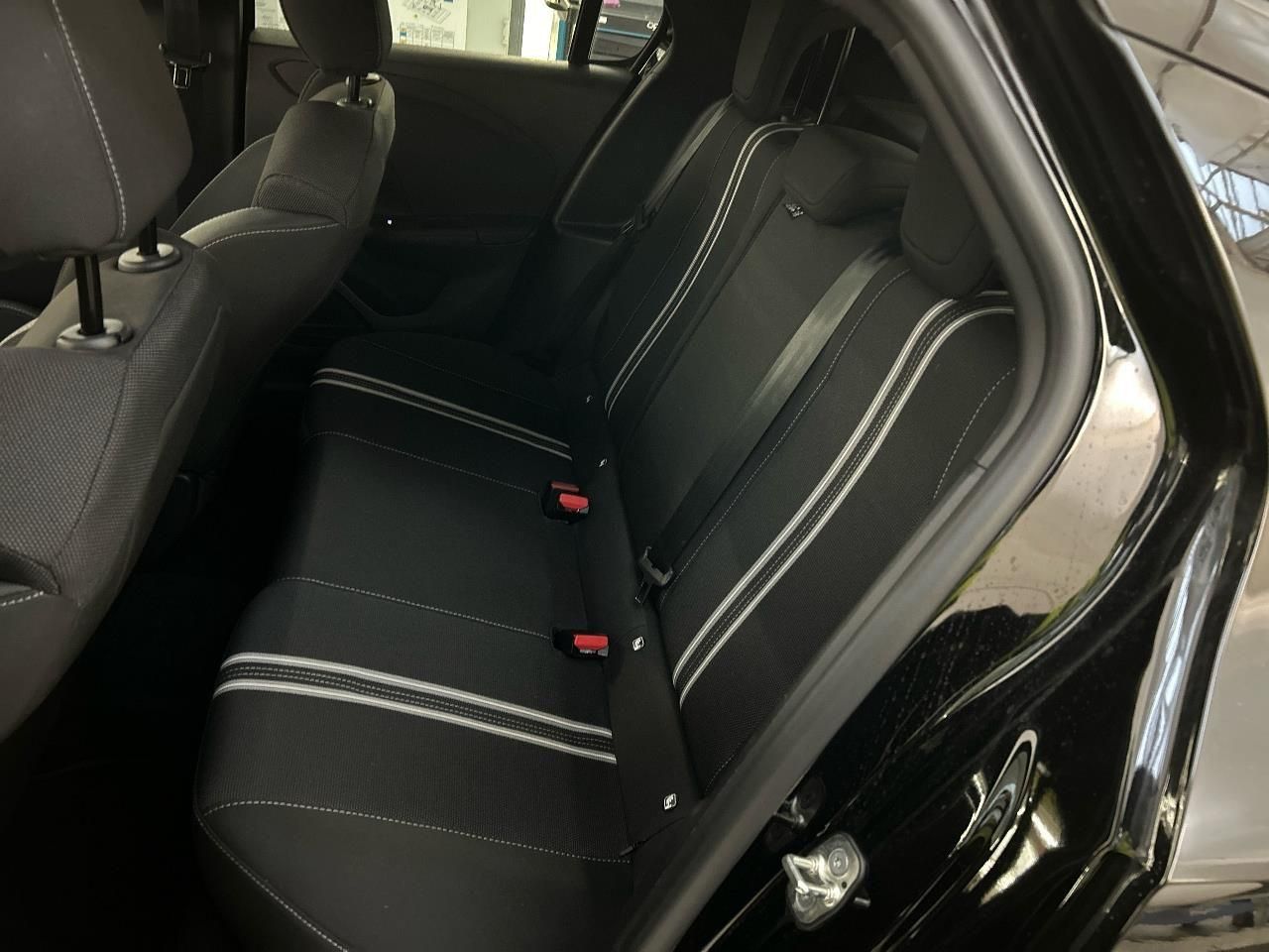 Fahrzeugabbildung Opel Corsa 1.2T GS - LED, Navi, Sitz-, Lenkradhzg.