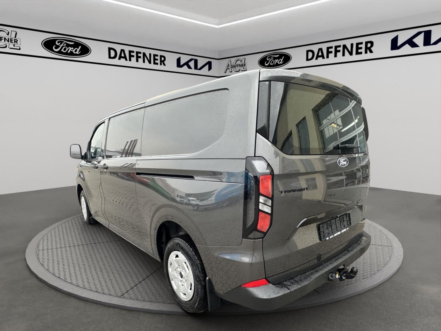 Fahrzeugabbildung Ford Transit Custom 320 L2 FWD StandHZG AHK Navi LED