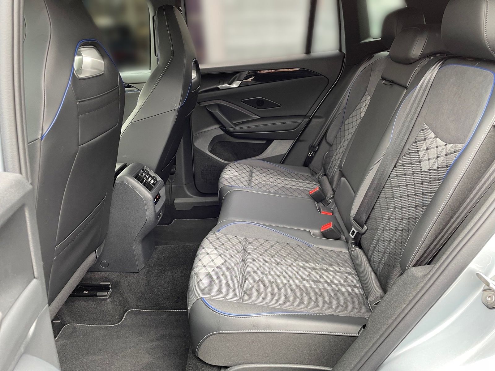 Volkswagen Tiguan - Bild 14