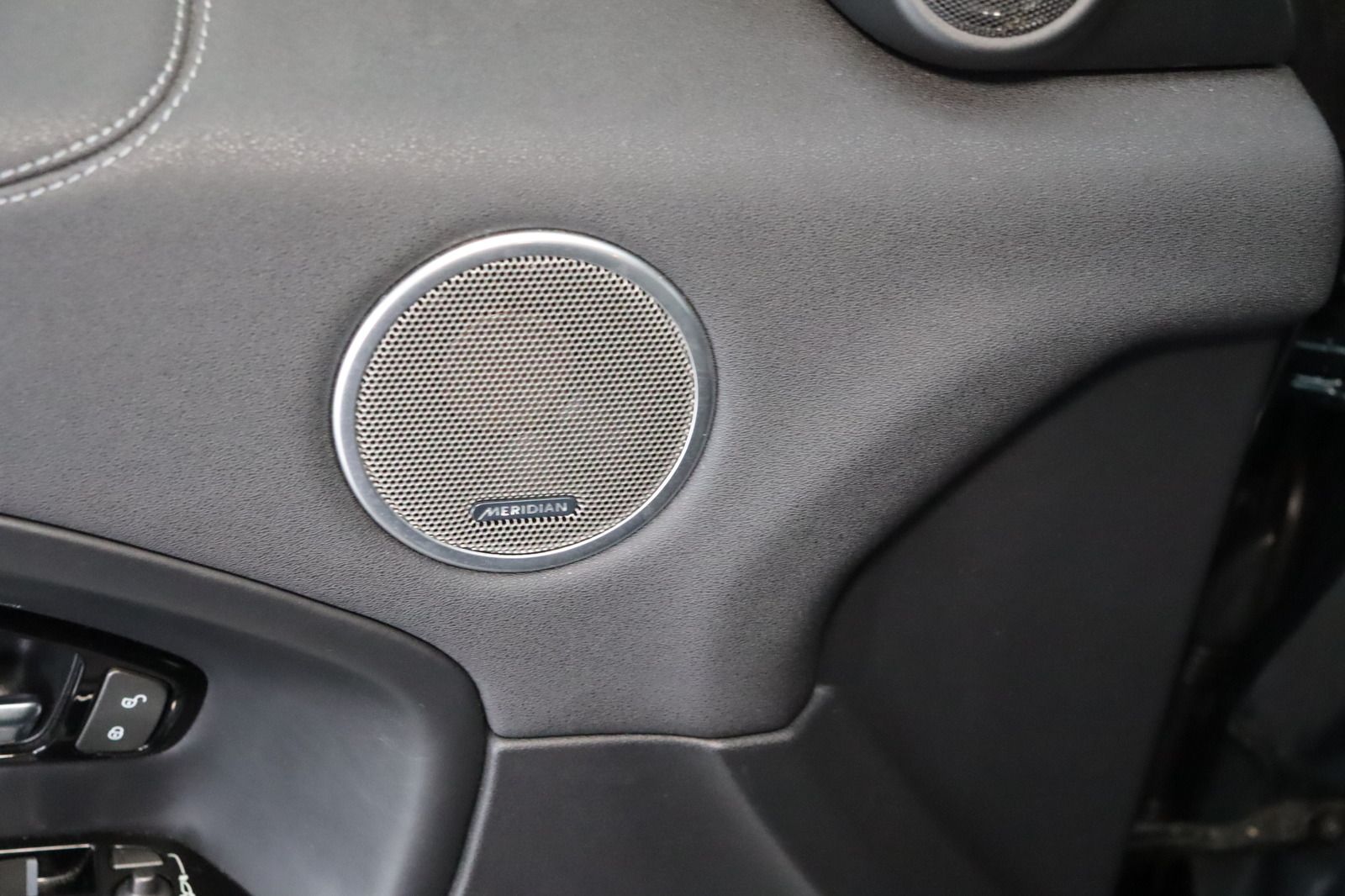 Fahrzeugabbildung Land Rover Range Rover Evoque 2.0 i4D HSE Dynamic