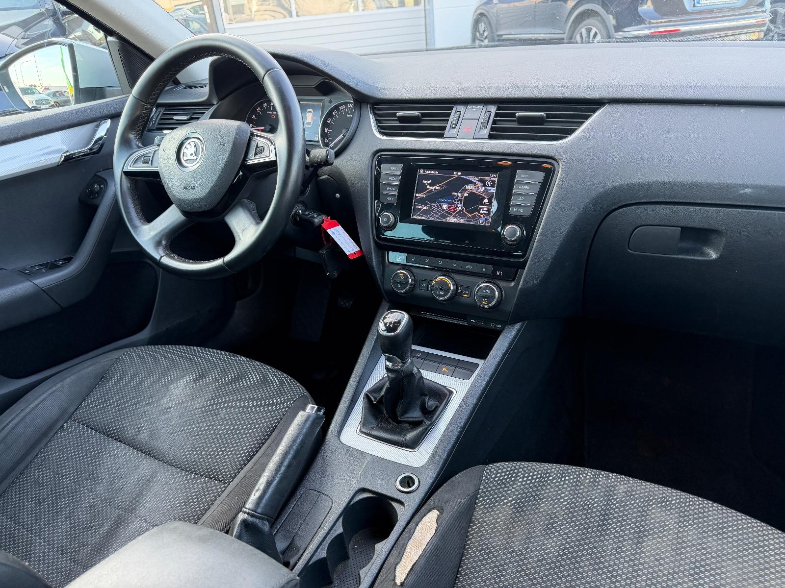 Skoda Octavia 2015 — photo 12