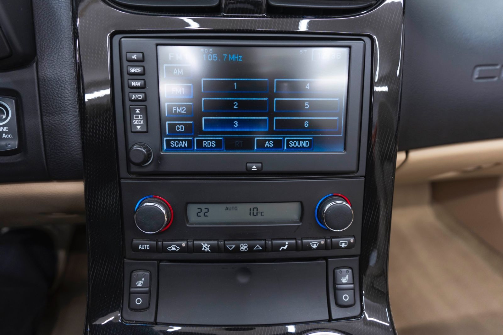 Fahrzeugabbildung Corvette C6 6.2 V8 Cabrio Automatik BOSE HUD SHZ